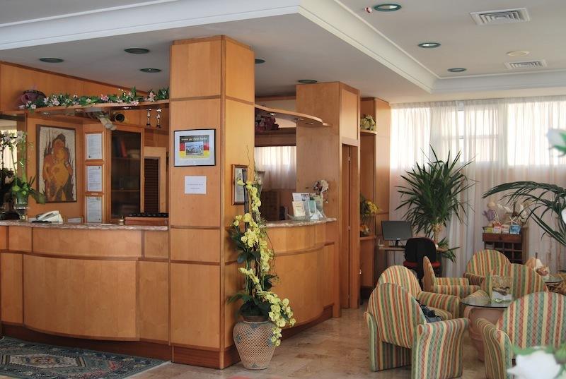Hotel Acerboli Rimini Exteriör bild